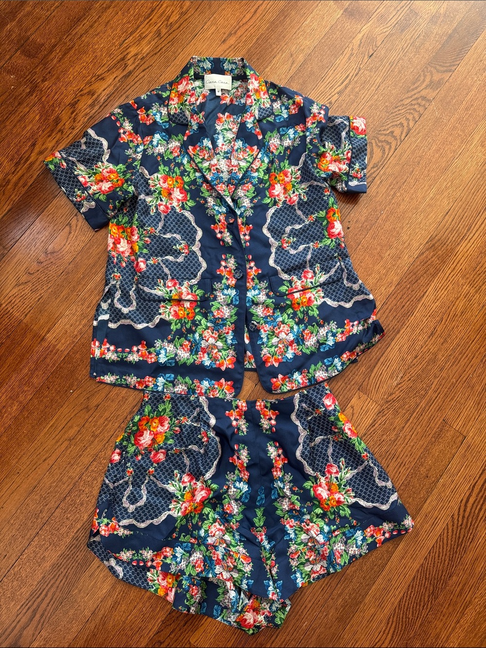 Floral Navy women’s Set M top L bottom